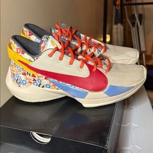 Nike Zoom Freak 2 Desert Sand Gym Red Sail size 10.5